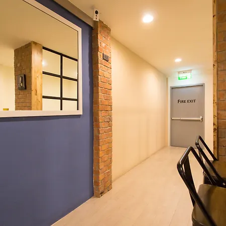 Lazy Sunday Hostel-3