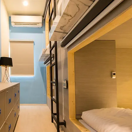 Lazy Sunday Hostel-3