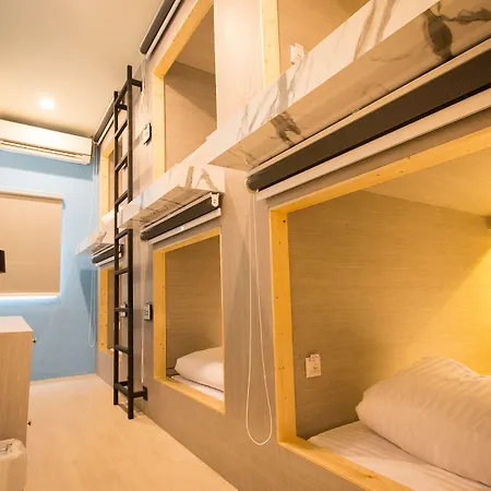 Lazy Sunday Hostel-2