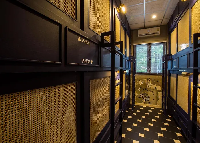 Azure Hostel Bangkok
